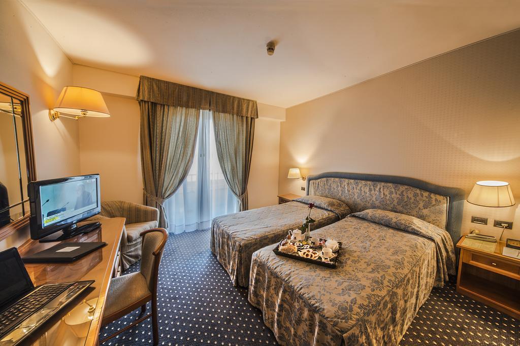 Hotel Valdarno Montevarchi Zewnętrze zdjęcie